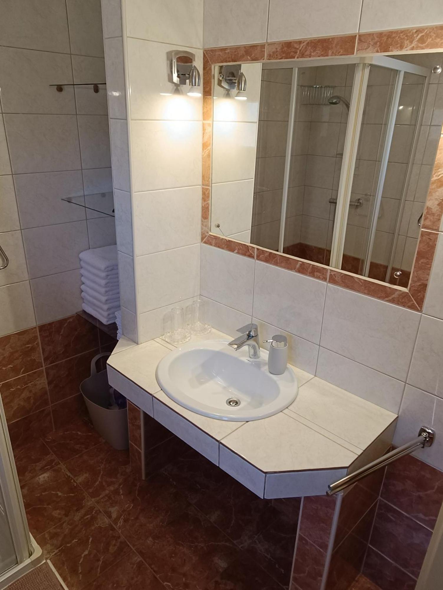 Apartmani Sprljan Vodice Esterno foto