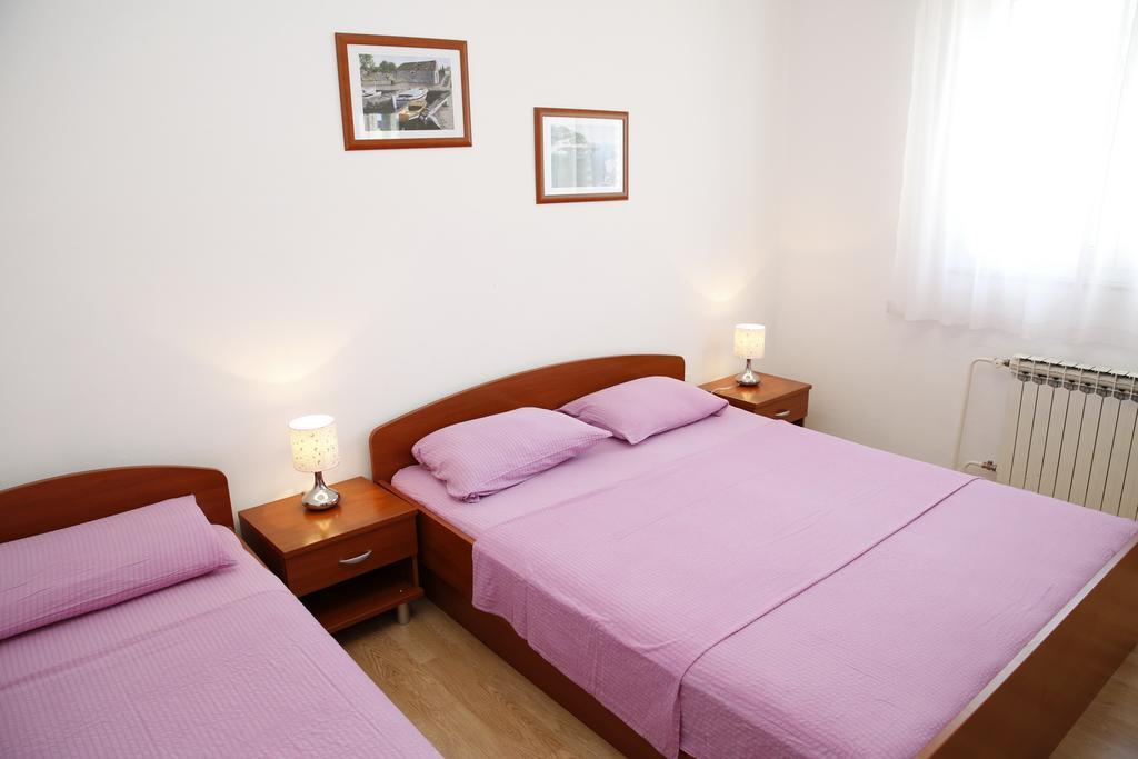 Apartmani Sprljan Vodice Esterno foto