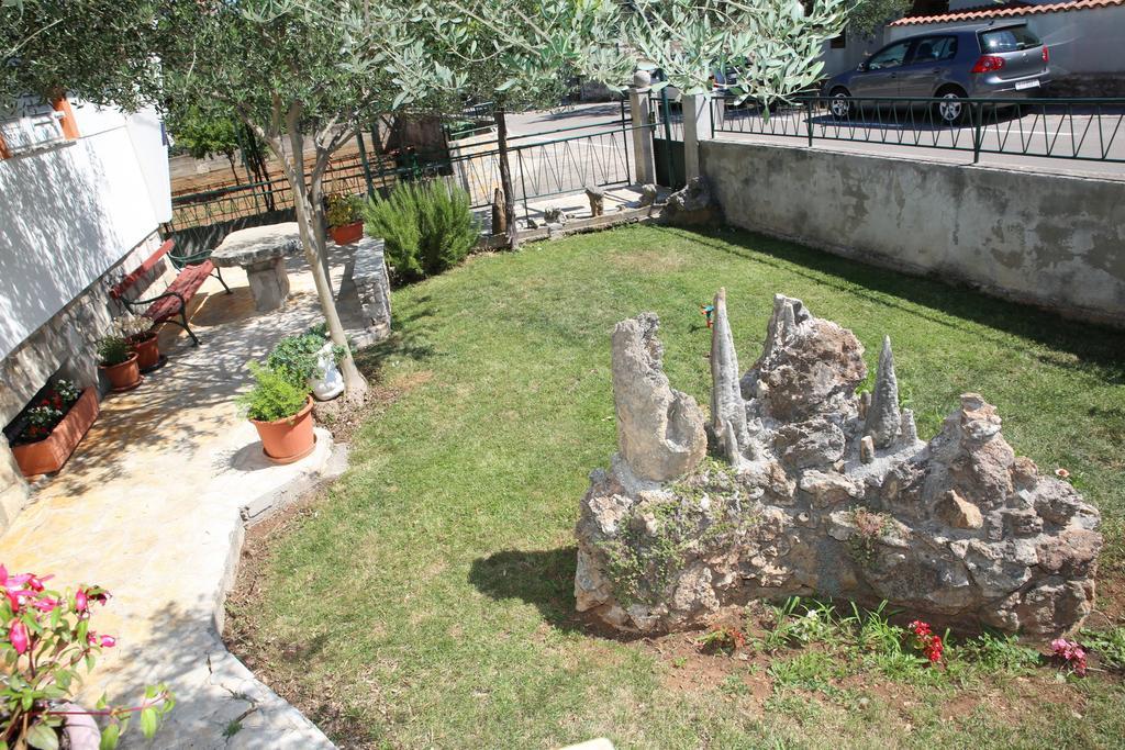 Apartmani Sprljan Vodice Esterno foto