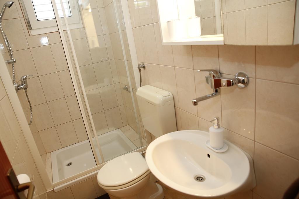 Apartmani Sprljan Vodice Esterno foto