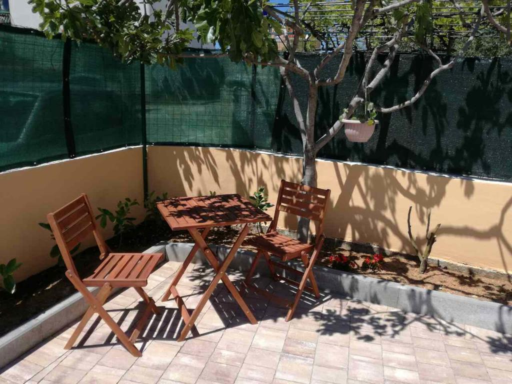 Apartmani Sprljan Vodice Esterno foto